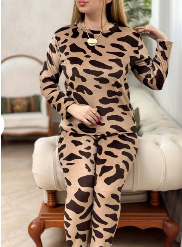 بلوز و شلوار مخمل وارداتی سایز 38-48